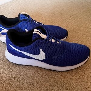 Nike Roshe G Next Nature Golf Shoes - Hyper Royal/Black/White